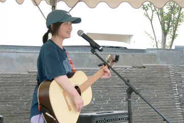 深草あゆみ
